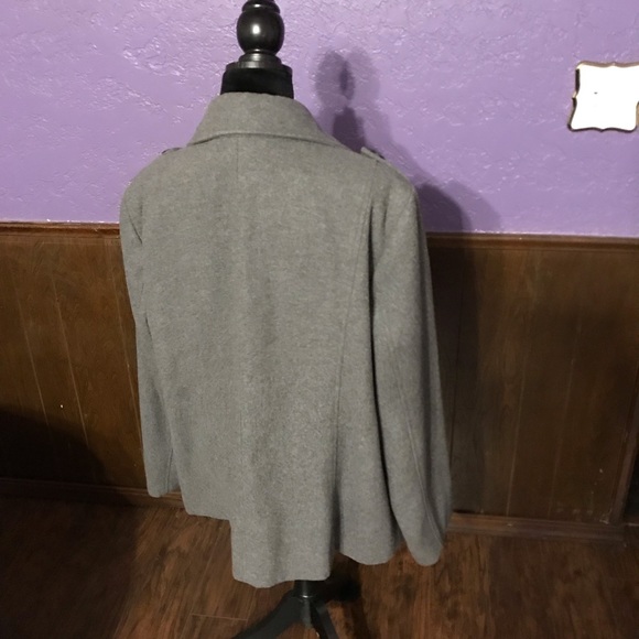 Coat - Picture 5 of 8